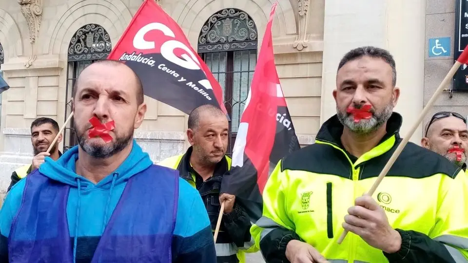 Trabajadores de Obimace participantes en la concentraci&oacute;n (C.A.)