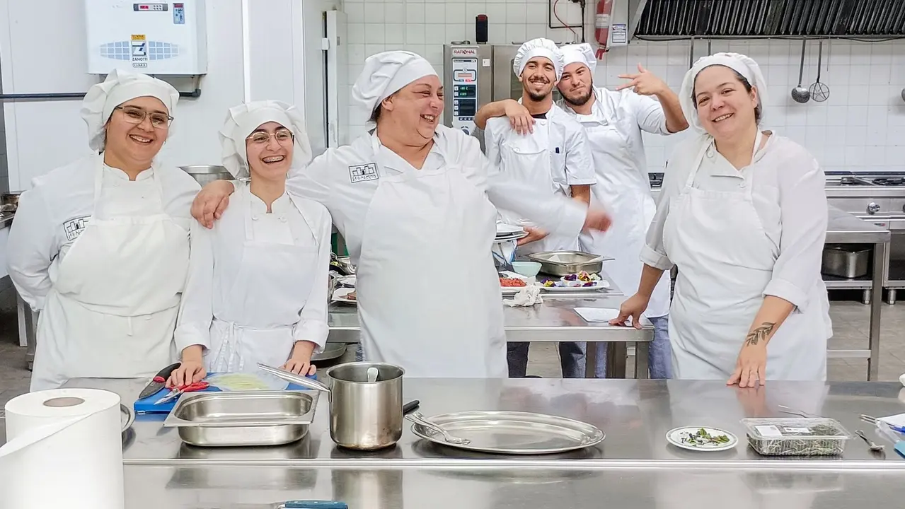 &Uacute;ltima comanda de los alumnos de cocina y restauraci&oacute;n del IES Almina antes de las pr&aacute;cticas