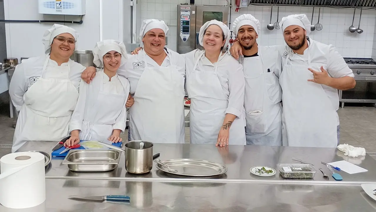&Uacute;ltima comanda de los alumnos de cocina y restauraci&oacute;n del IES Almina antes de las pr&aacute;cticas