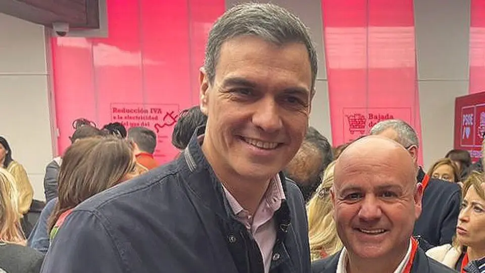  Pedro S&aacute;nchez al rescate de Juan Guti&eacute;rrez./archivo 