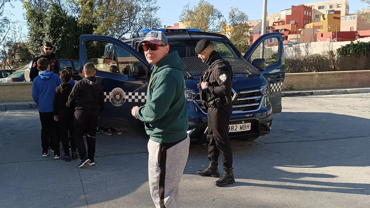 Jornada de la Polic&iacute;a Local en el CEIP Reina Sof&iacute;a