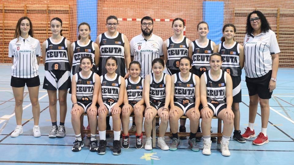 Selección ceutí femenina de minibasket (CEDIDA)