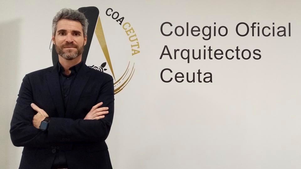 El decano del Colegio Oficial de Arquitectos de Ceuta, José Moya (C.A.)