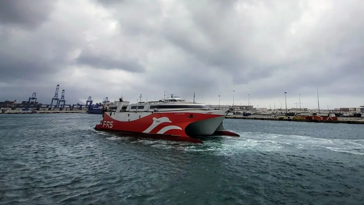 Levante JET de FRS