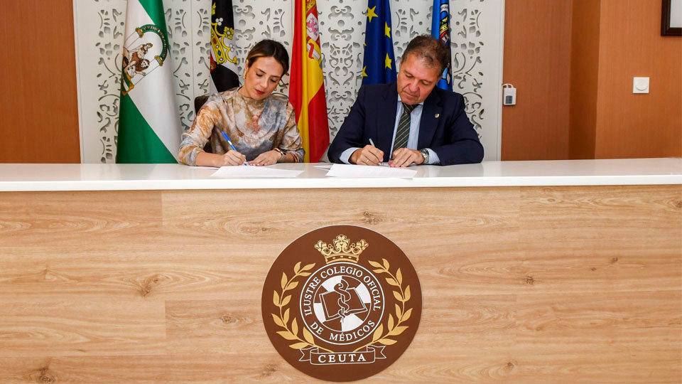 Orozco y Roviralta, en el acto de la firma del acuerdo (CEDIDA)