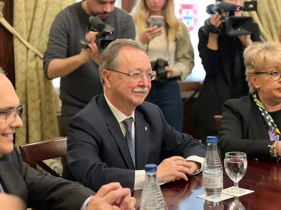 Visita Ministro de Pol&iacute;tica Territorial y Memoria Democr&aacute;tica, &Aacute;ngel V&iacute;ctor Torres