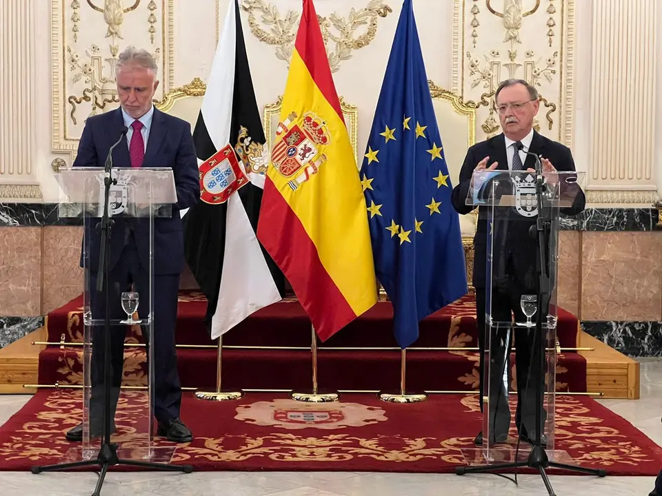 Visita Ministro de Pol&iacute;tica Territorial y Memoria Democr&aacute;tica, &Aacute;ngel V&iacute;ctor Torres