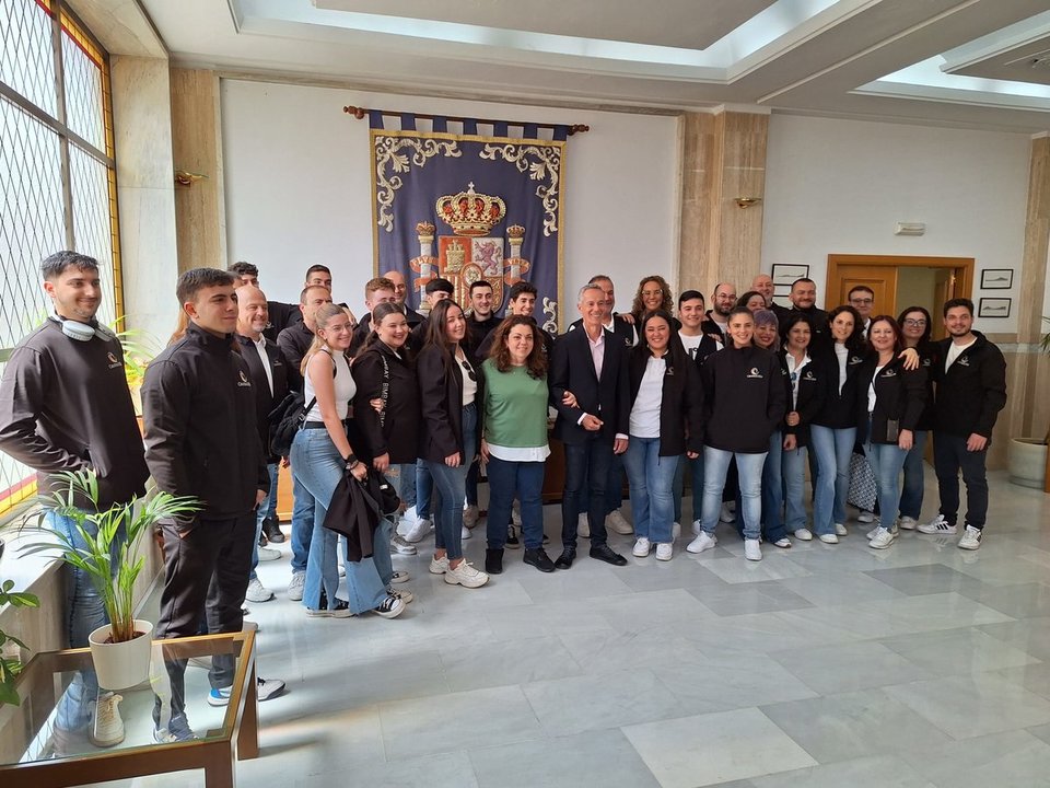 La delegada del Gobierno ha recibido a los estudiantes de Ceuta que participaron en el Spain Skills