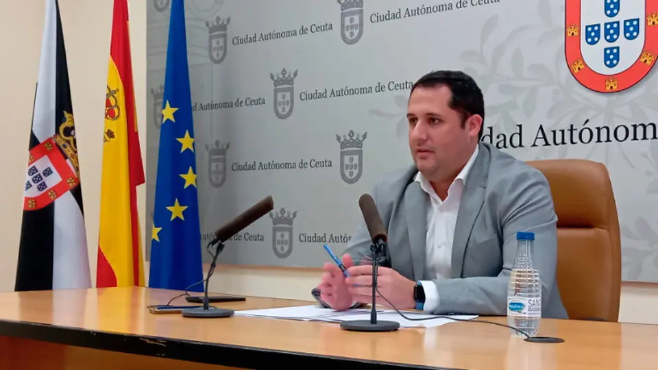 El portavoz del Gobierno, Alejandro Ram&iacute;rez, durante su comparecencia de hoy ante los periodistas (C.A.)