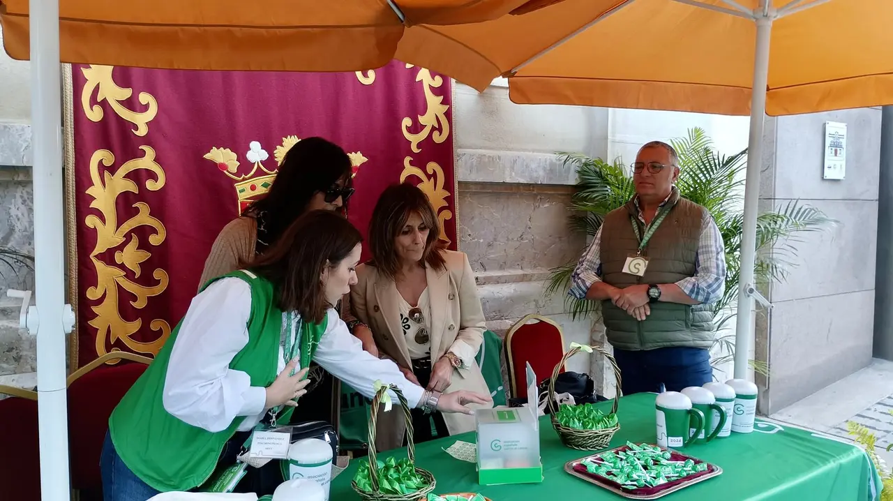 Asociaci&oacute;n Espa&ntilde;ola contra el C&aacute;ncer / S.I&ntilde;esta