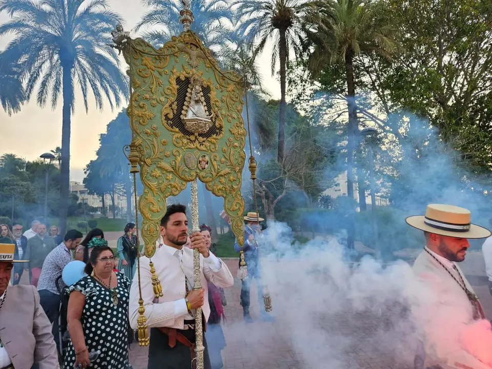Traslado del Simpecado de la Hermandad del Roc&iacute;o