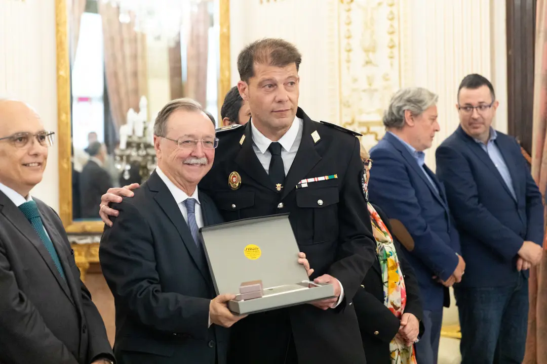 20240514-placas-funcionarios-39