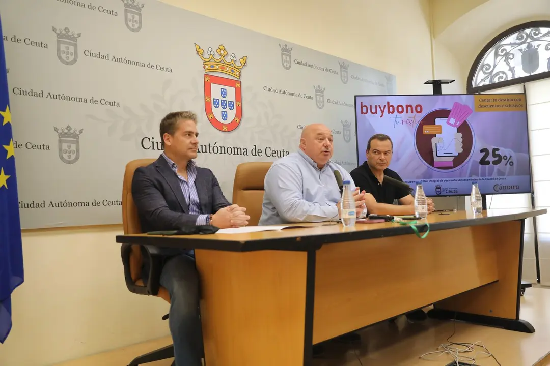 Presentaci&oacute;n de la campa&ntilde;a de bonos tur&iacute;sticos, financiada por el Estado