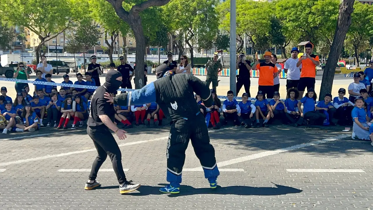 Jornada de puertas abiertas de la Polic&iacute;a Local en honor a San Urbano.