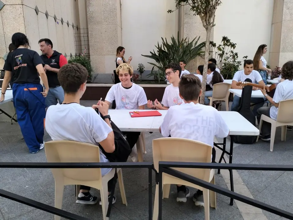 Participantes en la actividad &laquo;En busca de nuestro libro tesoro&raquo;