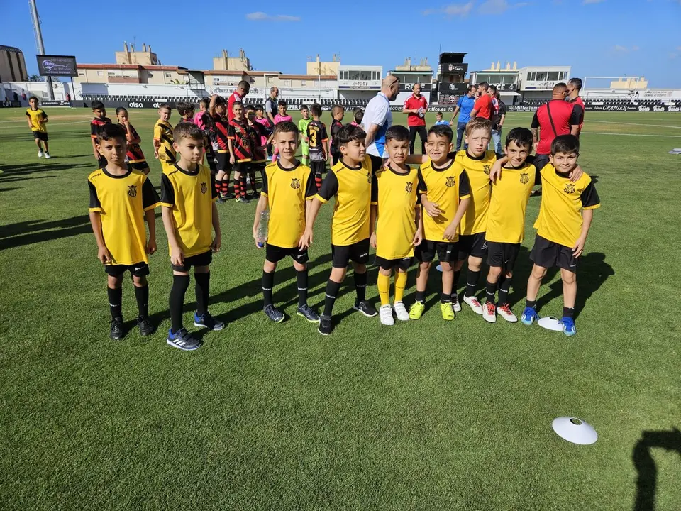 Ceremonia de clausura de las categor&iacute;as benjam&iacute;n y alev&iacute;n