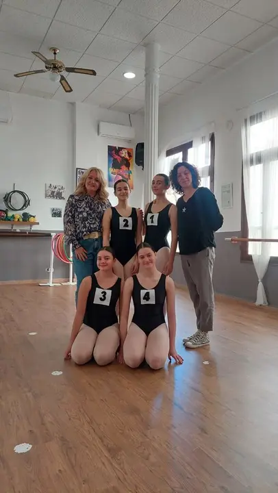Escuela de Danza Rosa Founaud