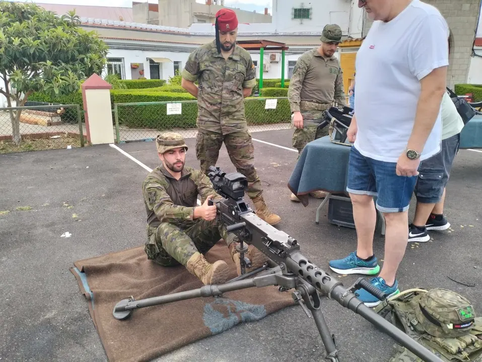 Jornada de puertas abiertas por el CXIII Aniversario de la Creaci&oacute;n de las Fuerzas Regulares