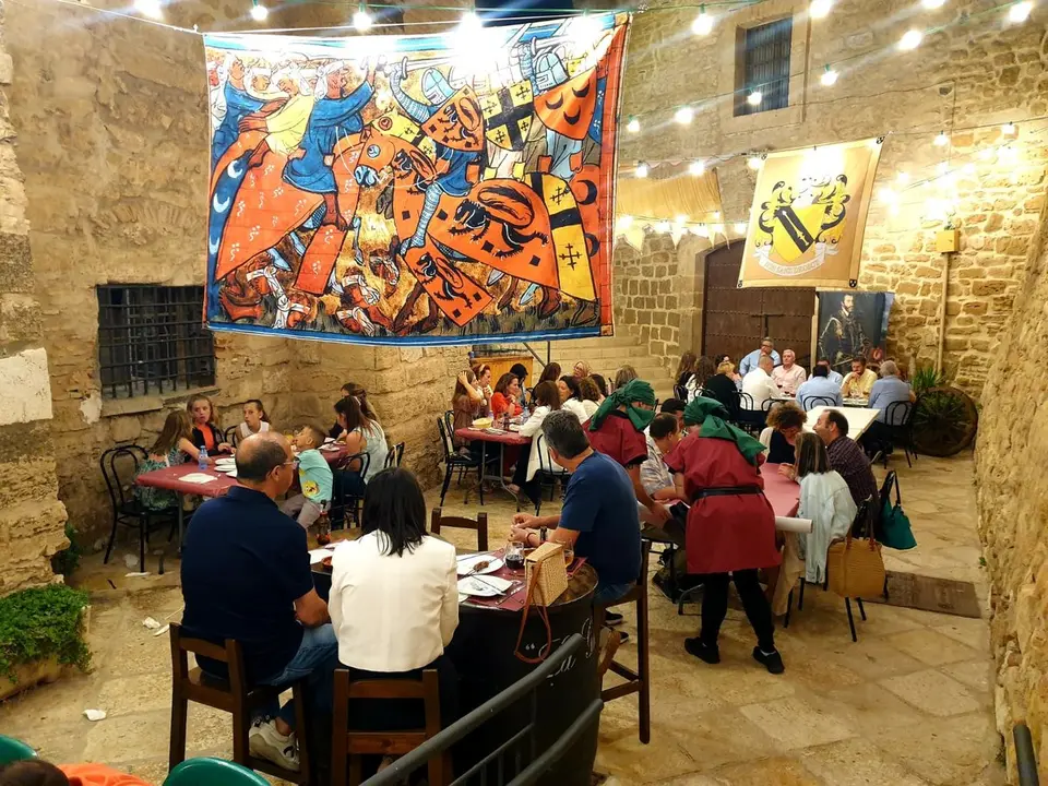 Noches Tem&aacute;ticas de la Casa Regional de Ceuta en Melilla
