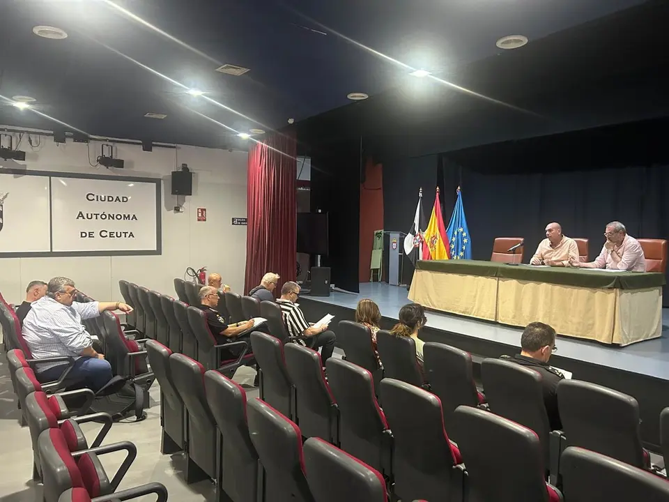 Un momento de la reuni&oacute;n celebrada hoy (CEDIDA)