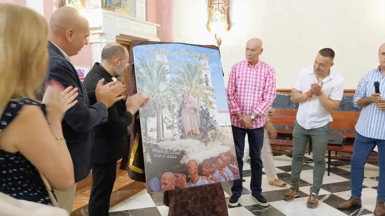Presentaci&oacute;n del cartel anunciador de los cultos de la Virgen del Carmen