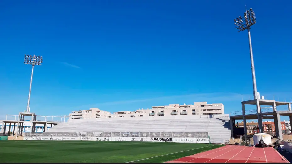 Estadio &laquo;Ciudad de La L&iacute;nea&raquo;