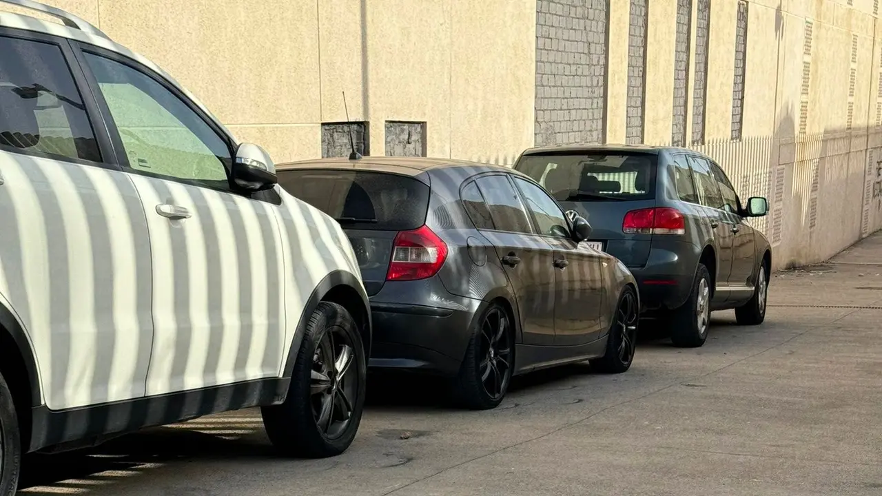 'parking'&nbsp;Ilegal en el pasillo de cocinas del Hospital