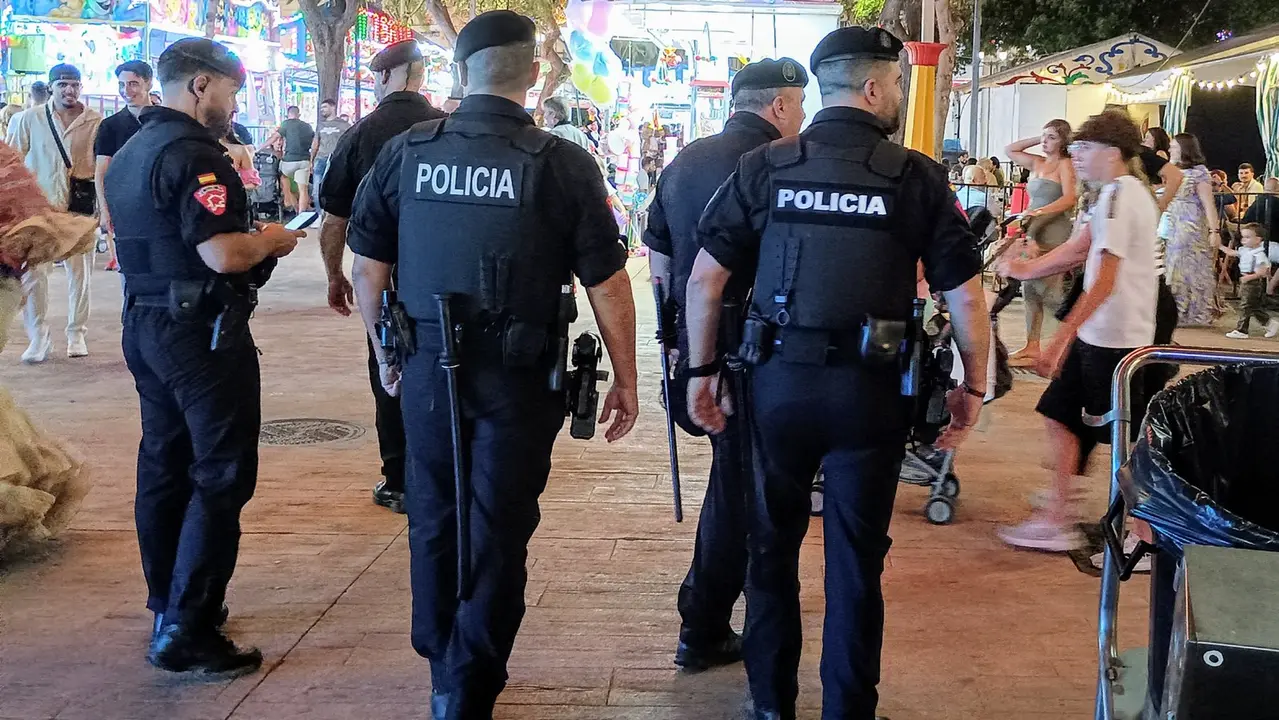 Polic&iacute;a Local Feria