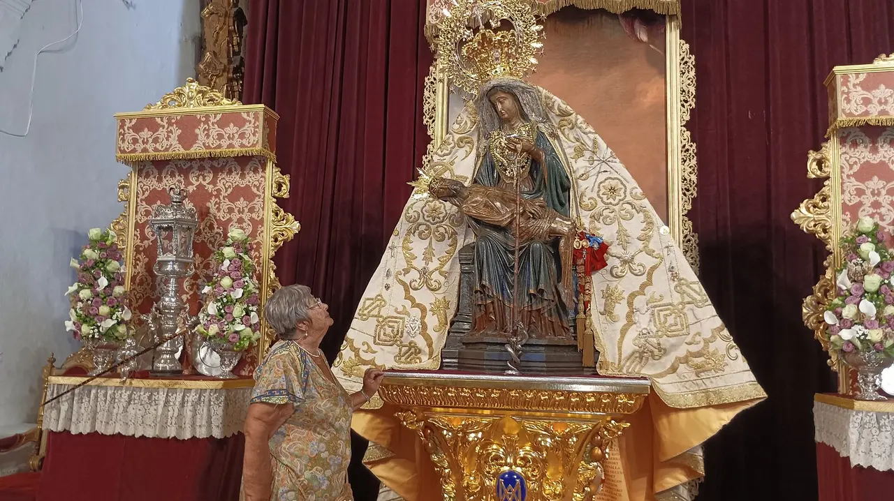 Besamanos Virgen de &Aacute;frica