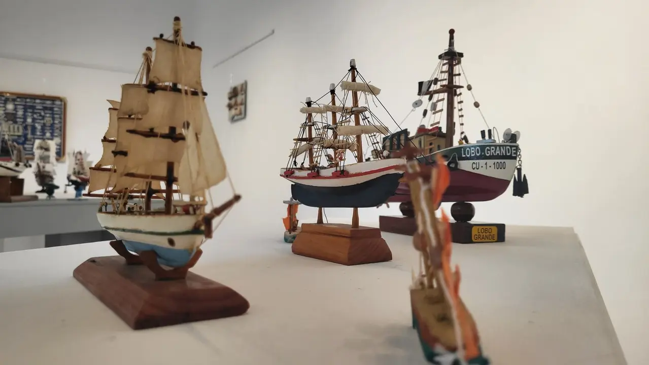 Luis Gabarr&oacute;n presenta 'Surcando el Mar