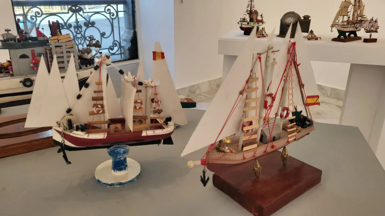 Luis Gabarr&oacute;n presenta 'Surcando el Mar