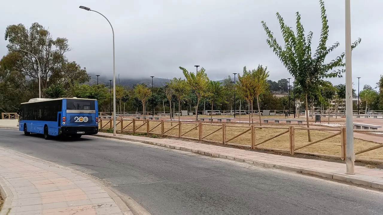 Parque infantil Pr&iacute;ncipe autob&uacute;s