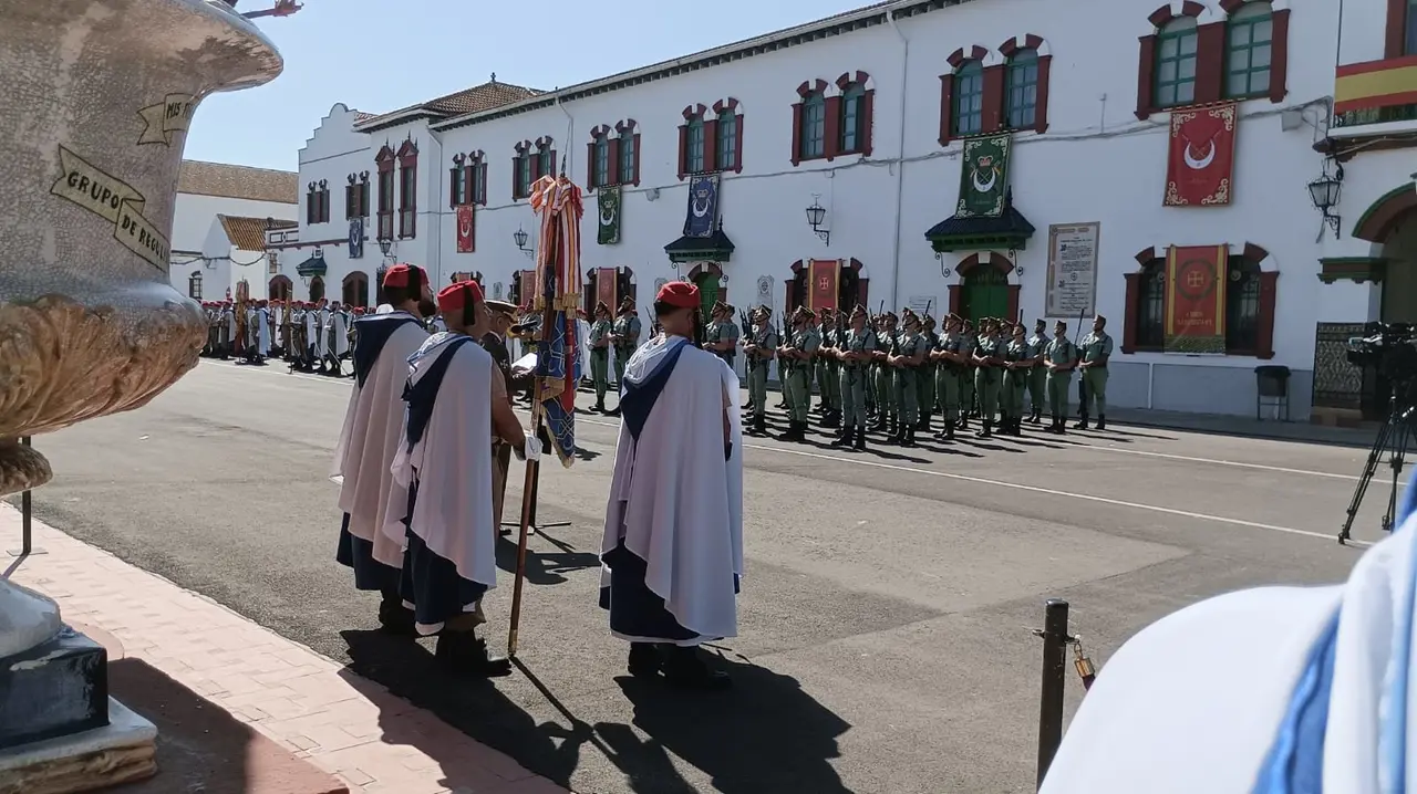 Acto de despedida del general Rocha, en el acuartelamiento Gonz&aacute;les Tablas
