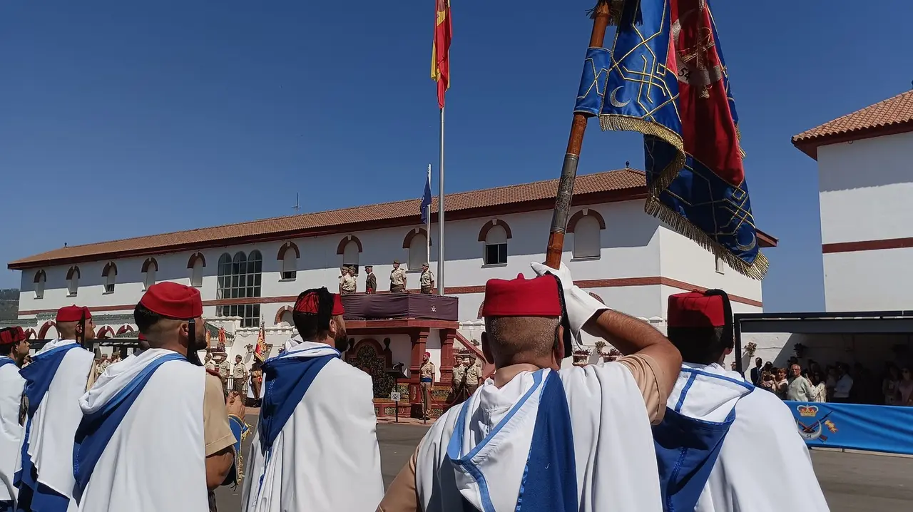 Acto de despedida del general Rocha, en el acuartelamiento Gonz&aacute;les Tablas