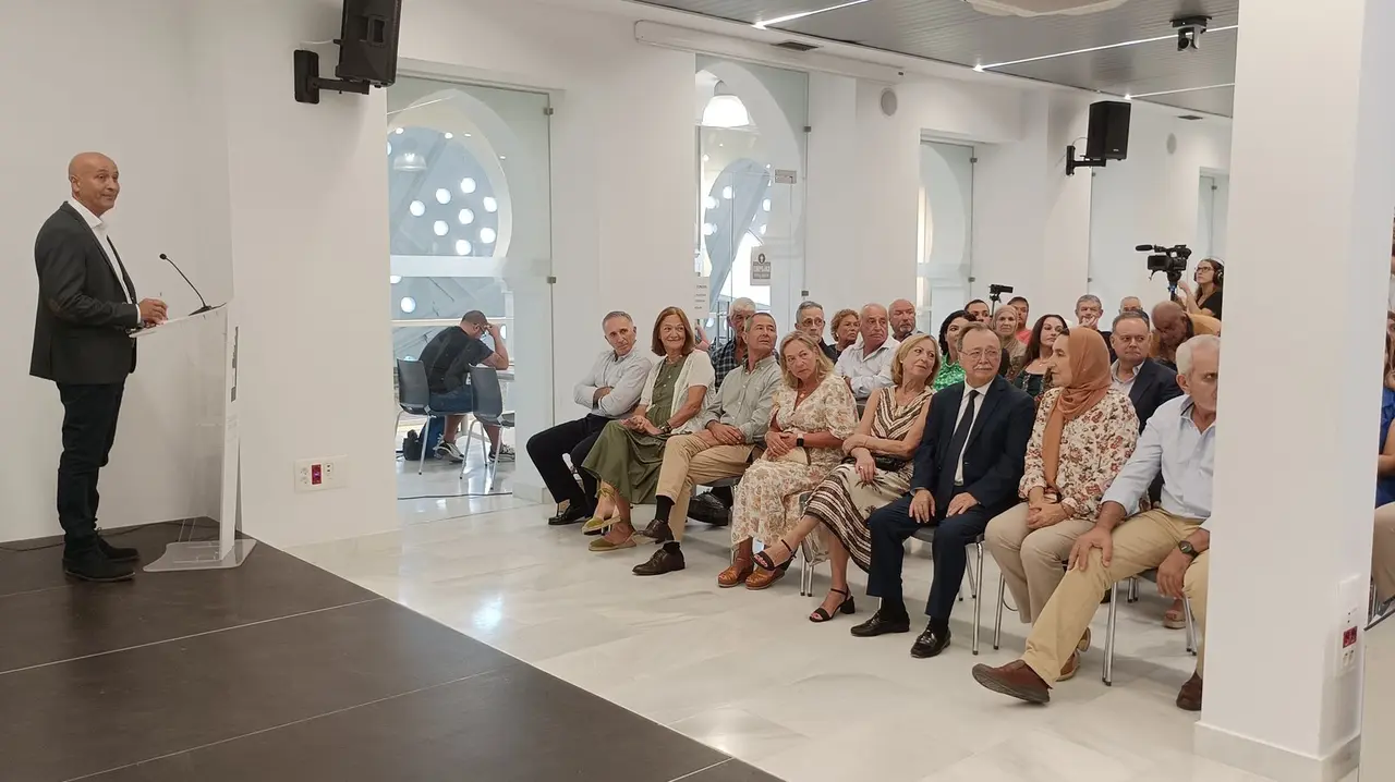 Homenaje a Rocha y Castilla de  la Hermandad de Guardias Civiles, Descendientes y Amigos de los Regulares 'El &Aacute;ngulo' y  'Al Idrissi'