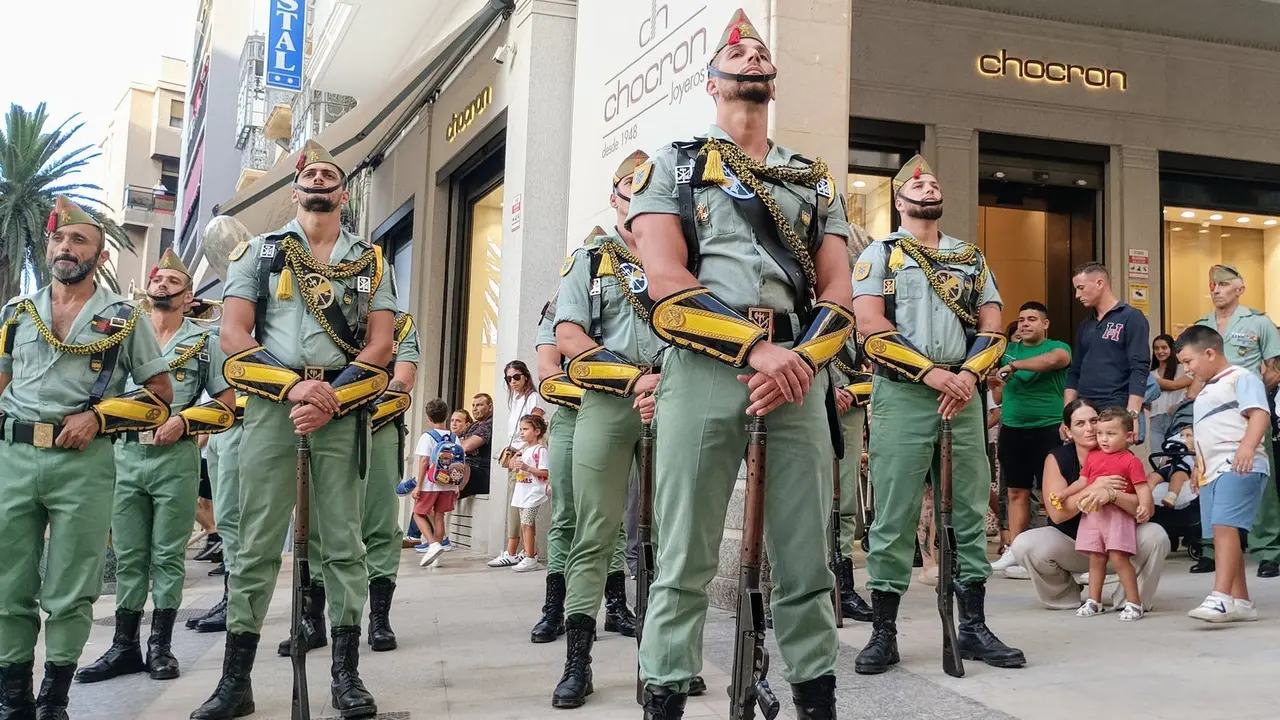 Exhibici&oacute;n de la Banda de Guerra y la Escuadra de Gastadores (S.I.)