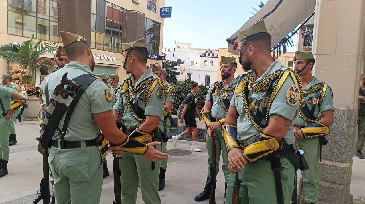 Exhibici&oacute;n de la Banda de Guerra y la Escuadra de Gastadores (S.I.)