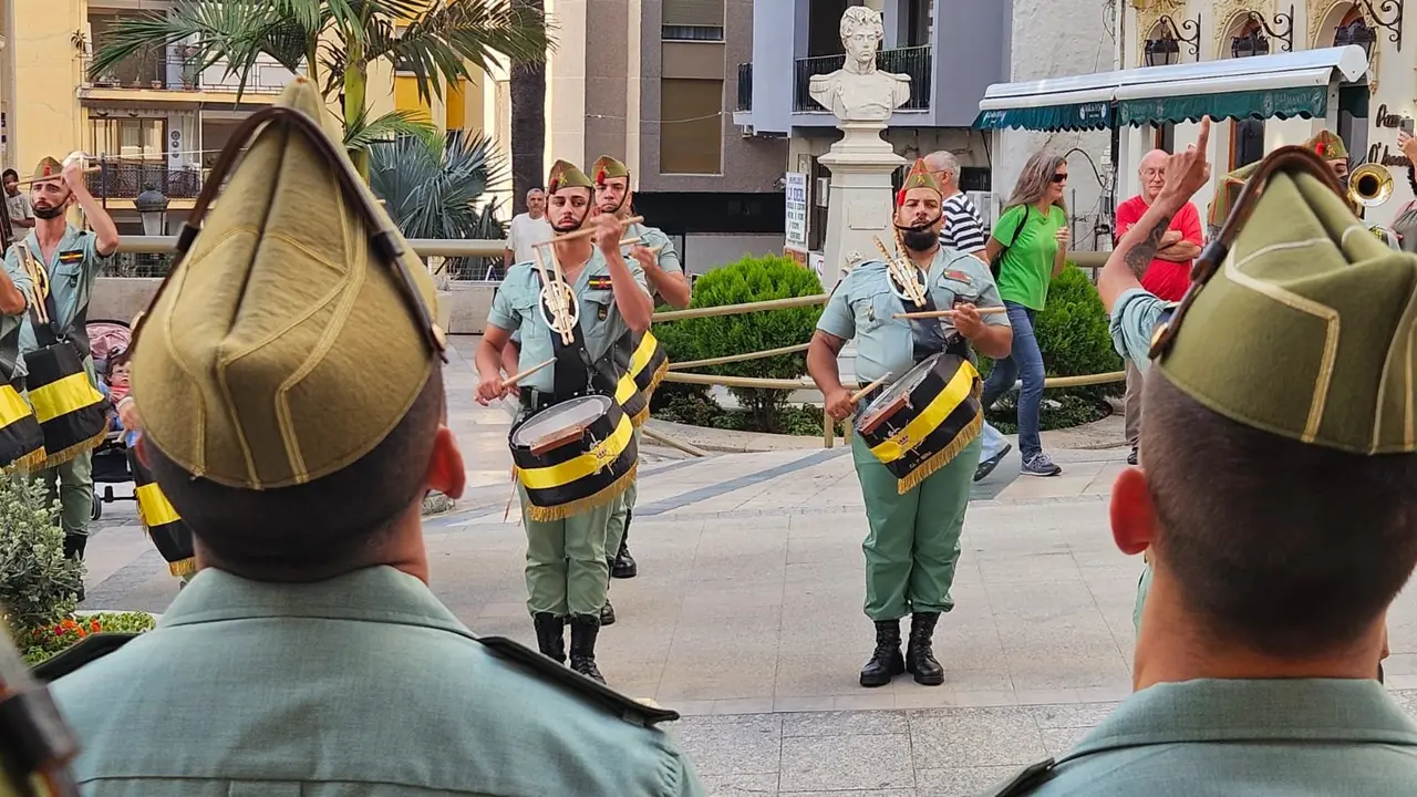 Exhibici&oacute;n de la Banda de Guerra y la Escuadra de Gastadores (S.I.)