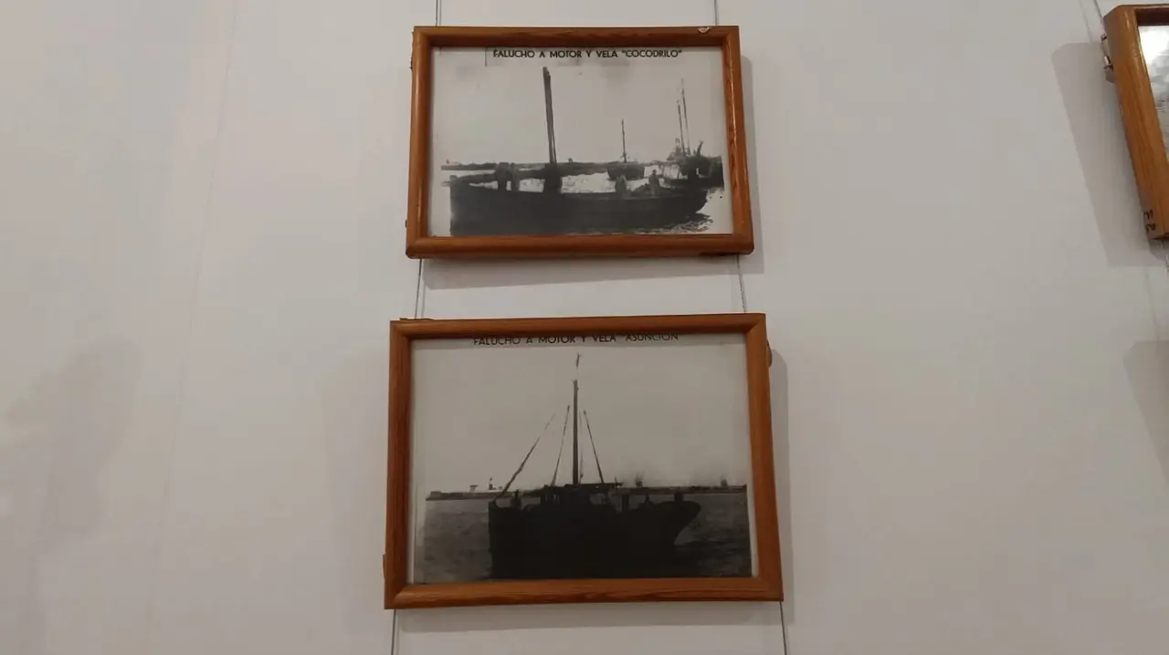 Exposici&oacute;n XCVIII Aniversario de la Concesi&oacute;n de la Medalla Naval / S.I