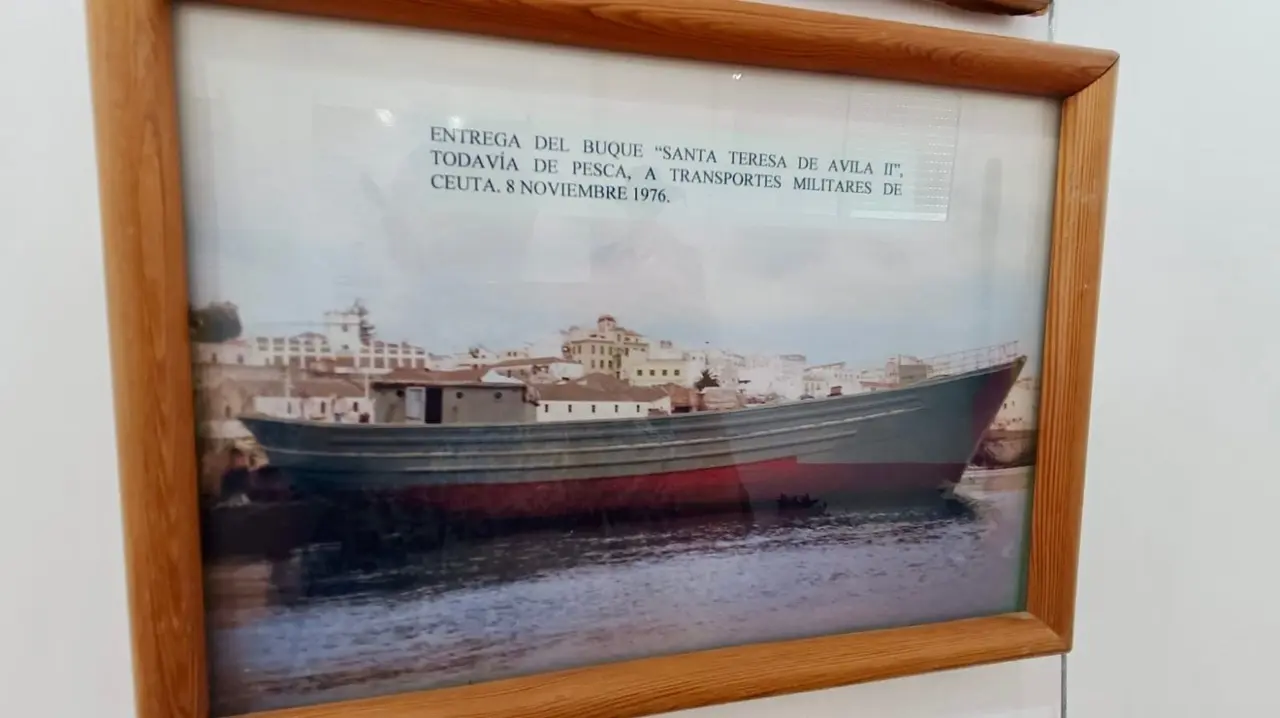 Exposici&oacute;n XCVIII Aniversario de la Concesi&oacute;n de la Medalla Naval / S.I