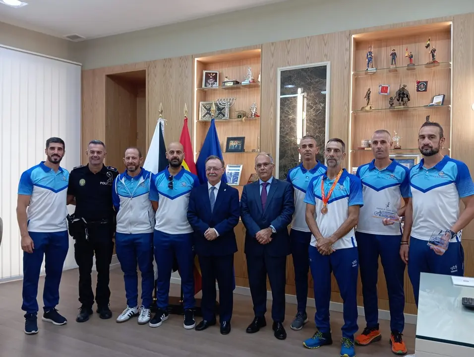 Presidente con campeones de Espa&ntilde;a BTT