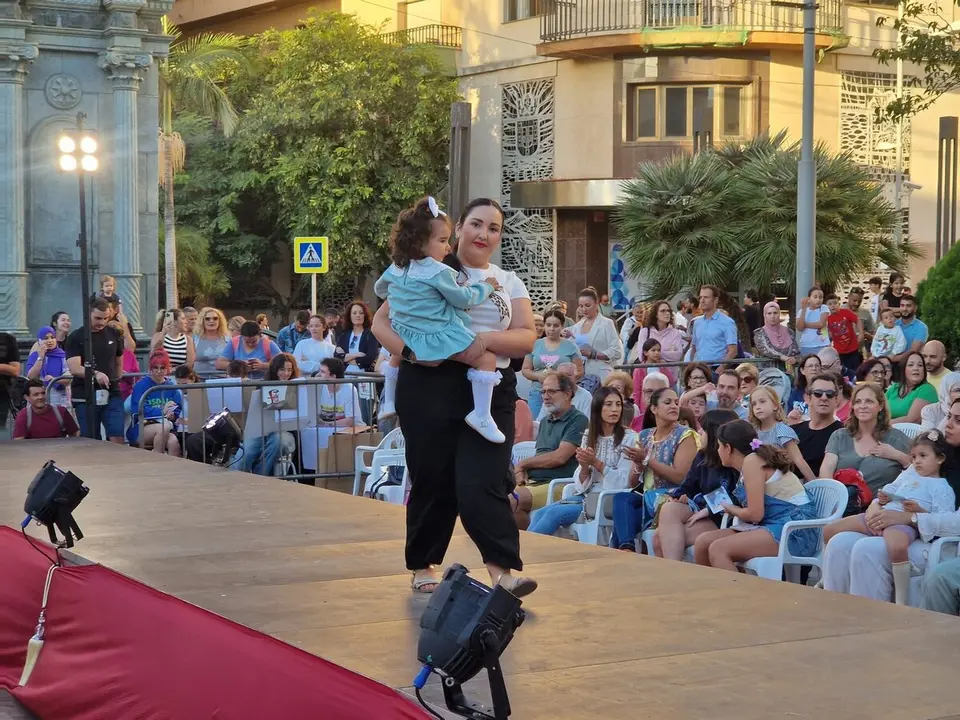 Semana del Comercio. Desfile