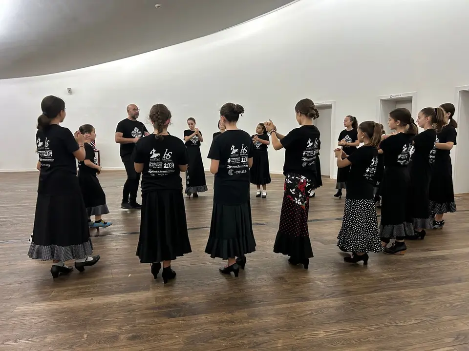 &lsquo;II Encuentro Coreogr&aacute;fico Ciudad de Ceuta&rsquo;, organizado por la Escuela de Danza Mar&iacute;a Jos&eacute; Lesmes / M.Zapico