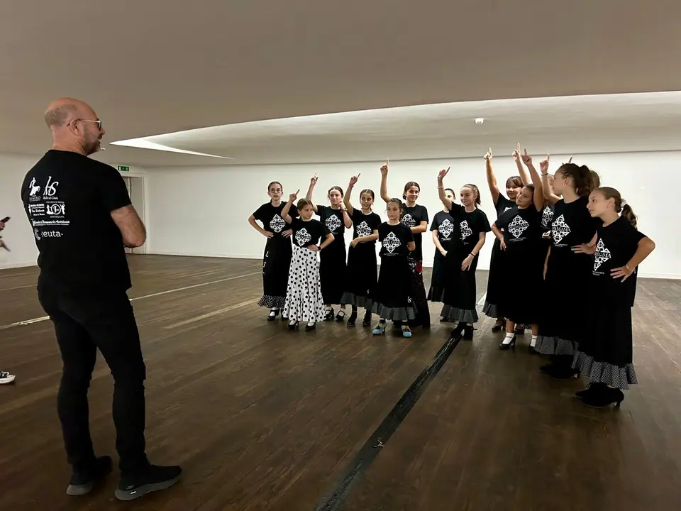 &lsquo;II Encuentro Coreogr&aacute;fico Ciudad de Ceuta&rsquo;, organizado por la Escuela de Danza Mar&iacute;a Jos&eacute; Lesmes / M.Zapico