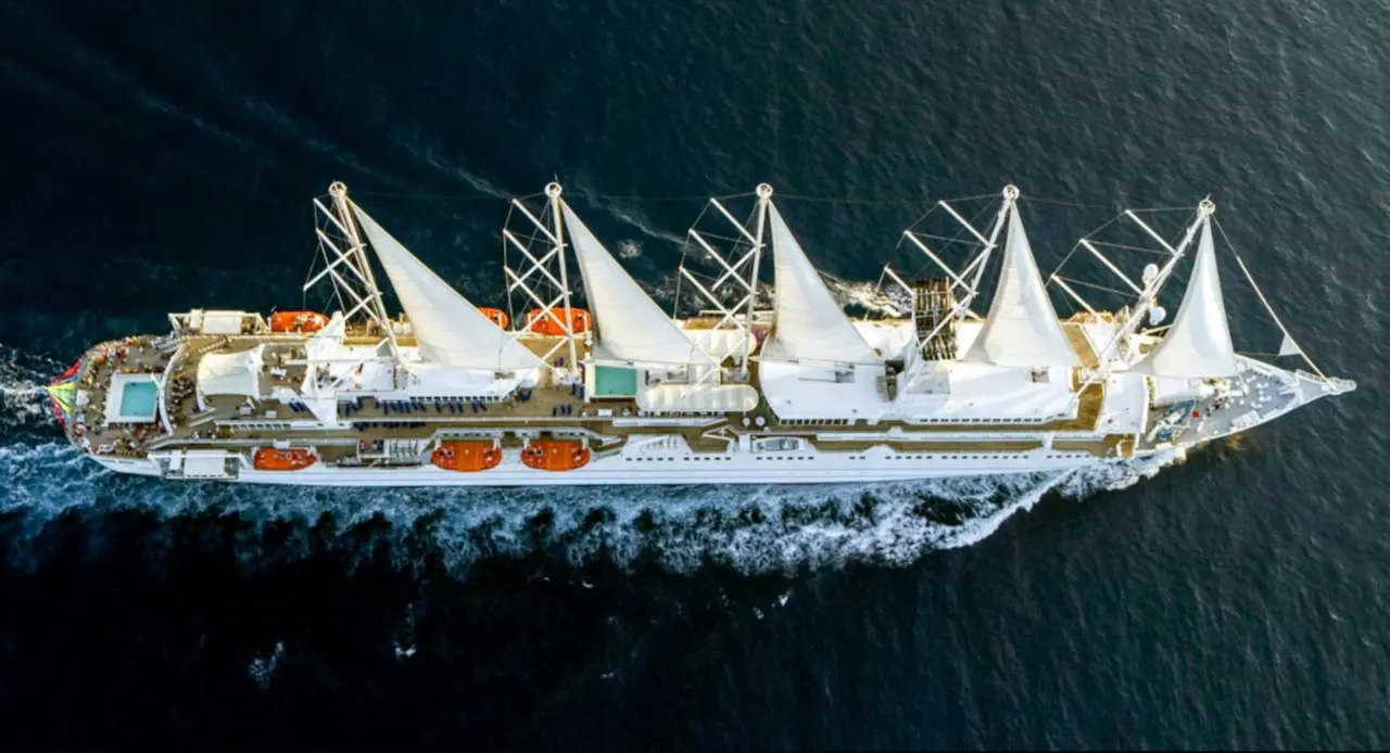 Velero crucero Club Med 2 / Fotograf&iacute;a: Autoridad Portuaria