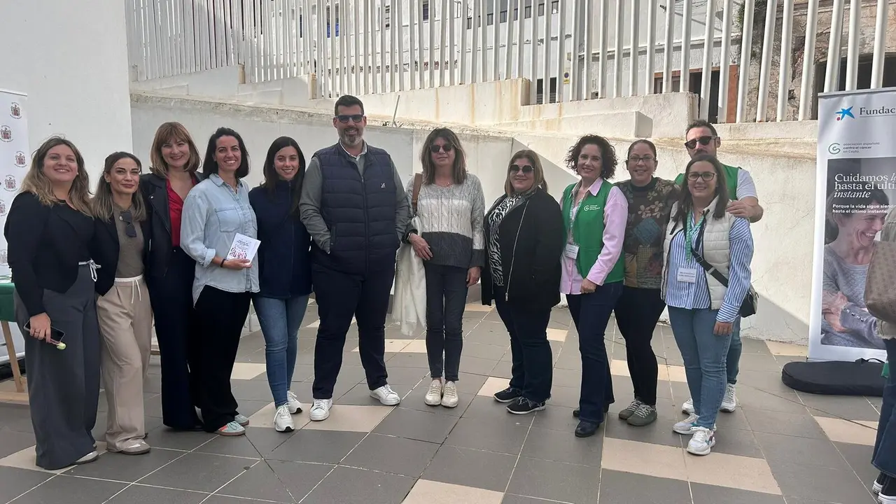 Trabajadores de ADEN, AECC, COCEMFE y Fundaci&oacute;n Eduardo Gallardo en la Jornada de Voluntariado / E. Arteaga