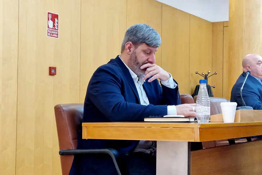  Mohamed Mustafa, portavoz de Ceuta Ya! durante la sesi&oacute;n plenaria de este mi&eacute;rcoles 
