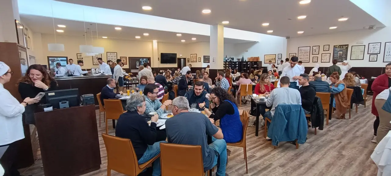 brunch solidario del IES Almina en apoyo al IES Alameda