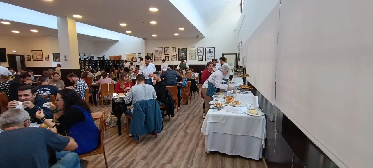 brunch solidario del IES Almina en apoyo al IES Alameda