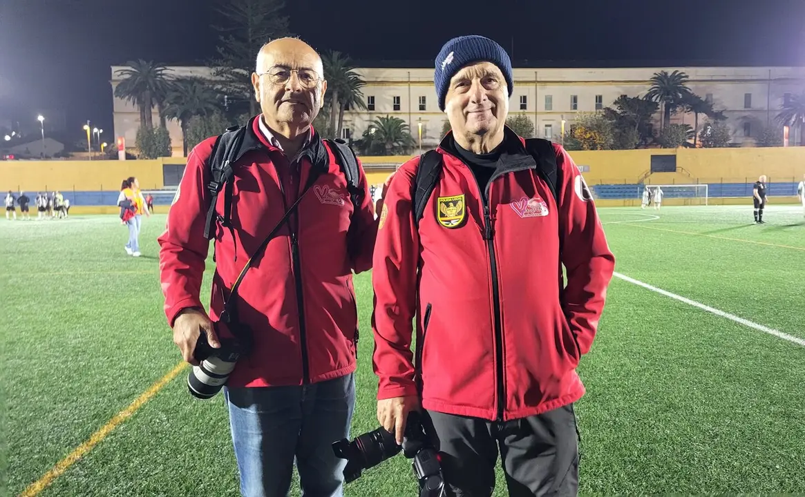 Los veteranos de f&uacute;tbol ceut&iacute;es juegan para ayudar a los afectados por la DANA